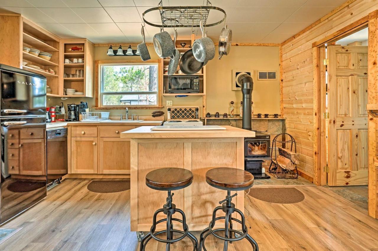 High Lakes Hideaway La Pine Fishing Cabin! Exterior photo